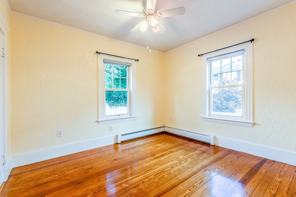 67 Orchard St, Medford