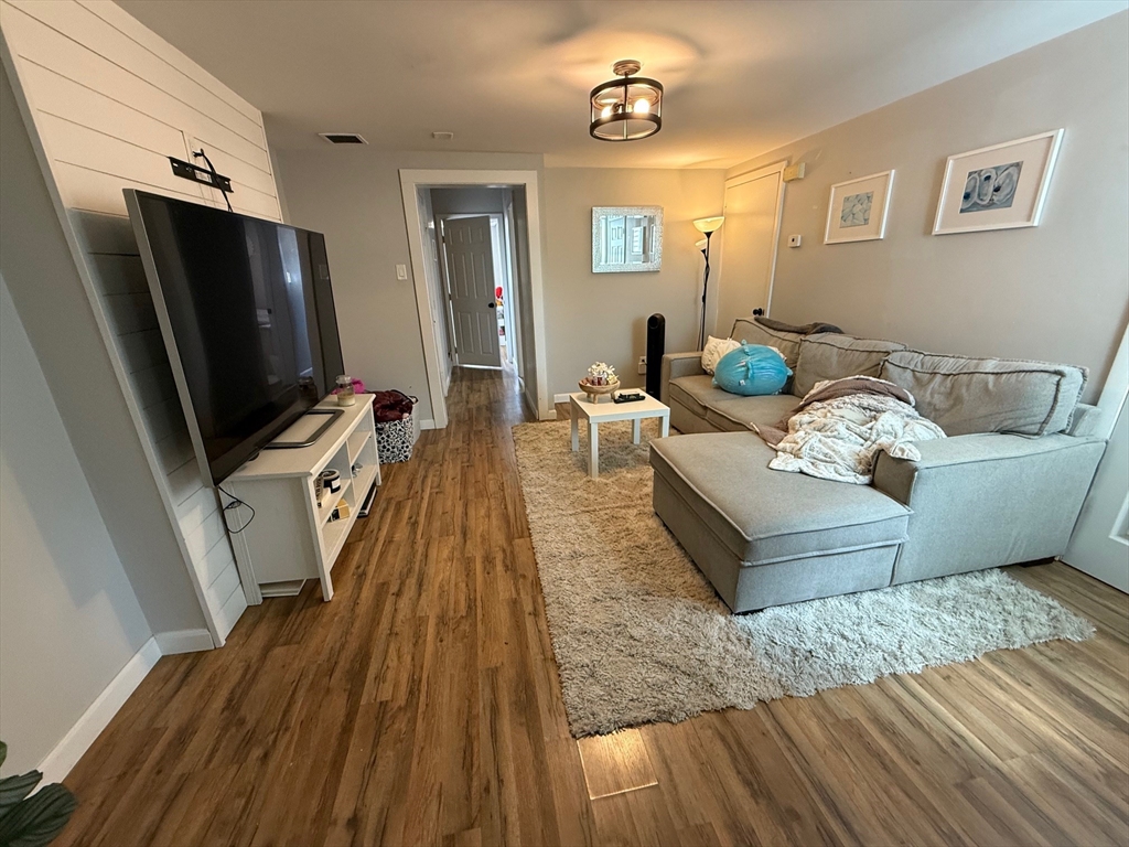 281 Bowen, South Boston