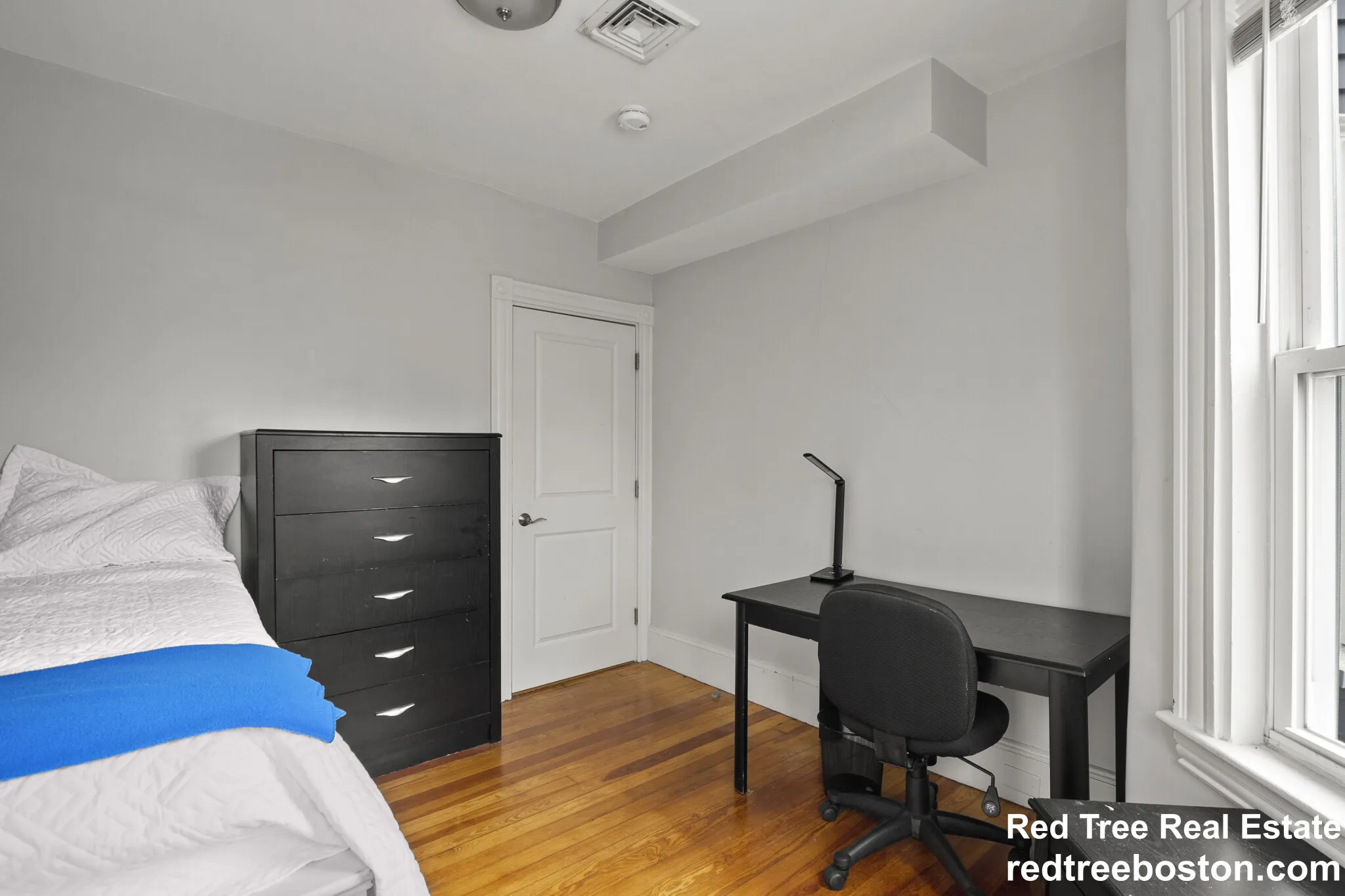 139 Adams St, South Side