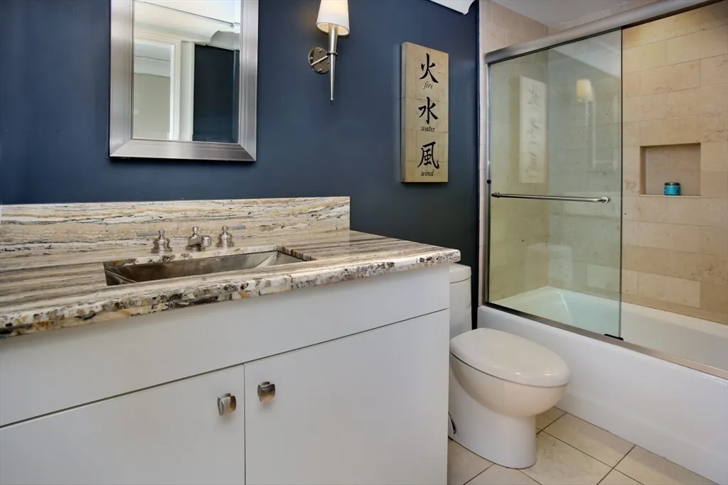 776 Boylston St, Back Bay