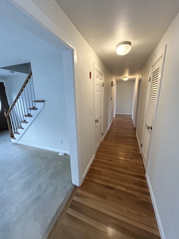 75 Marlboro Rd, Southborough