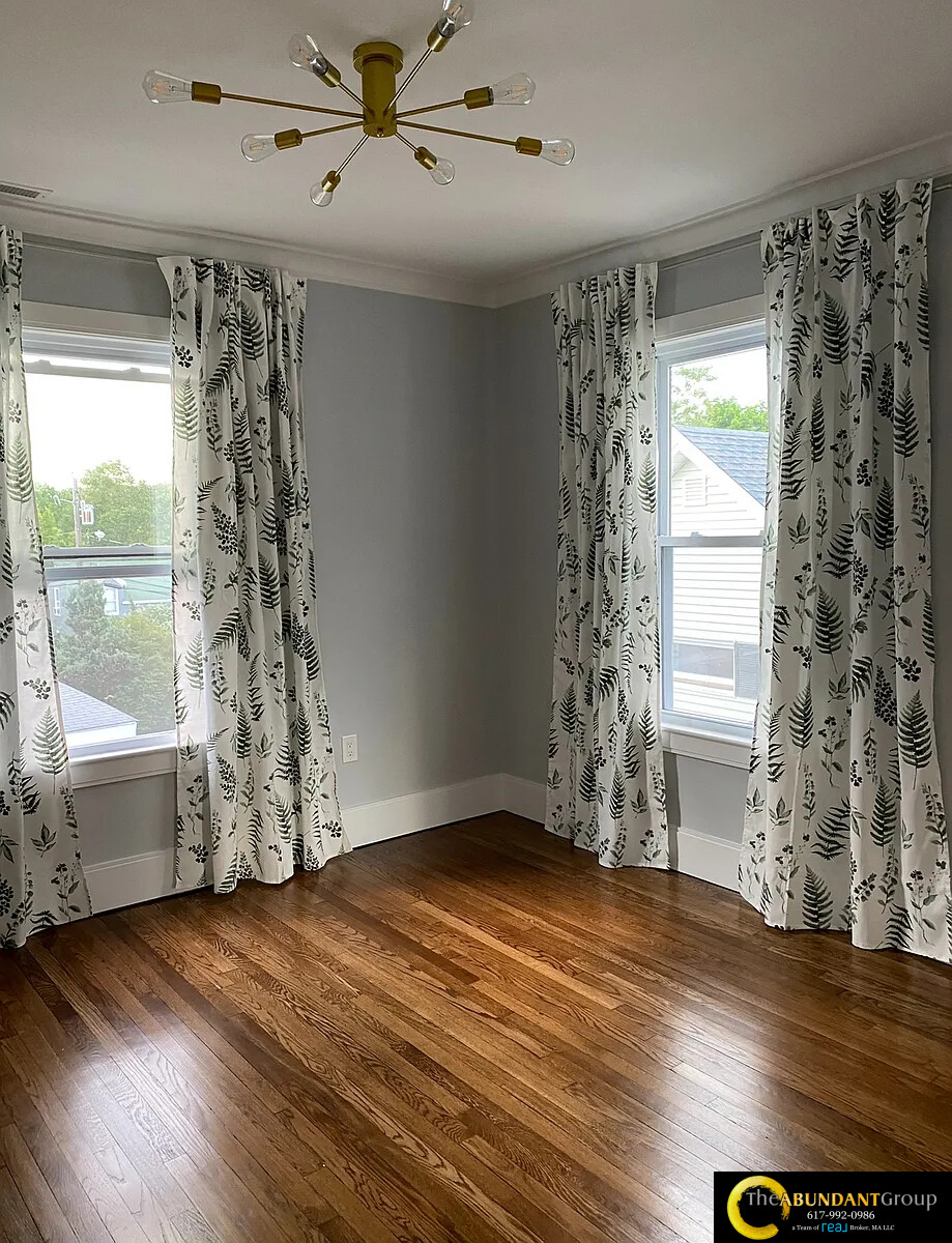 66 Calvary St, South Side