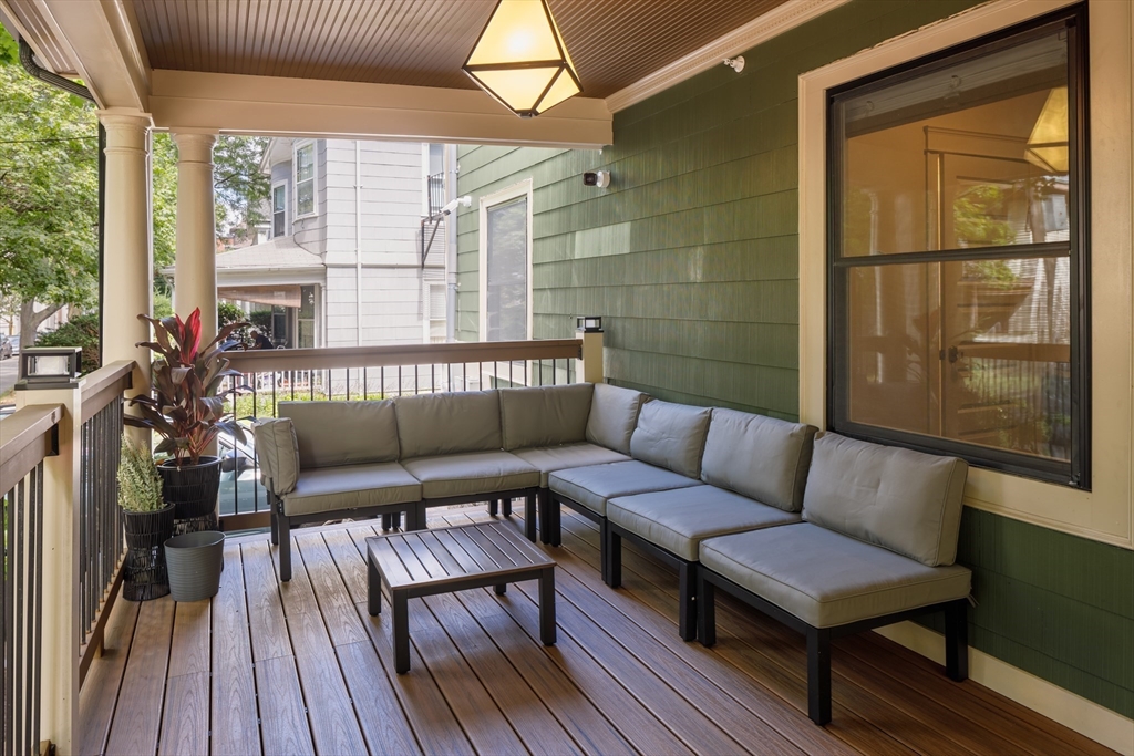 44 Winslow Rd, Brookline