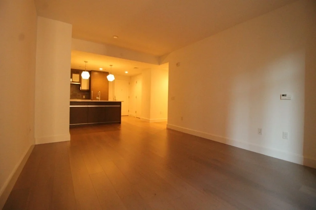 100 Lovejoy, West End