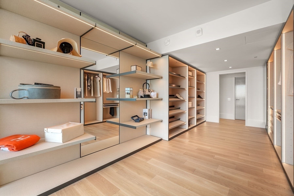 150 Seaport Boulevard, Seaport District