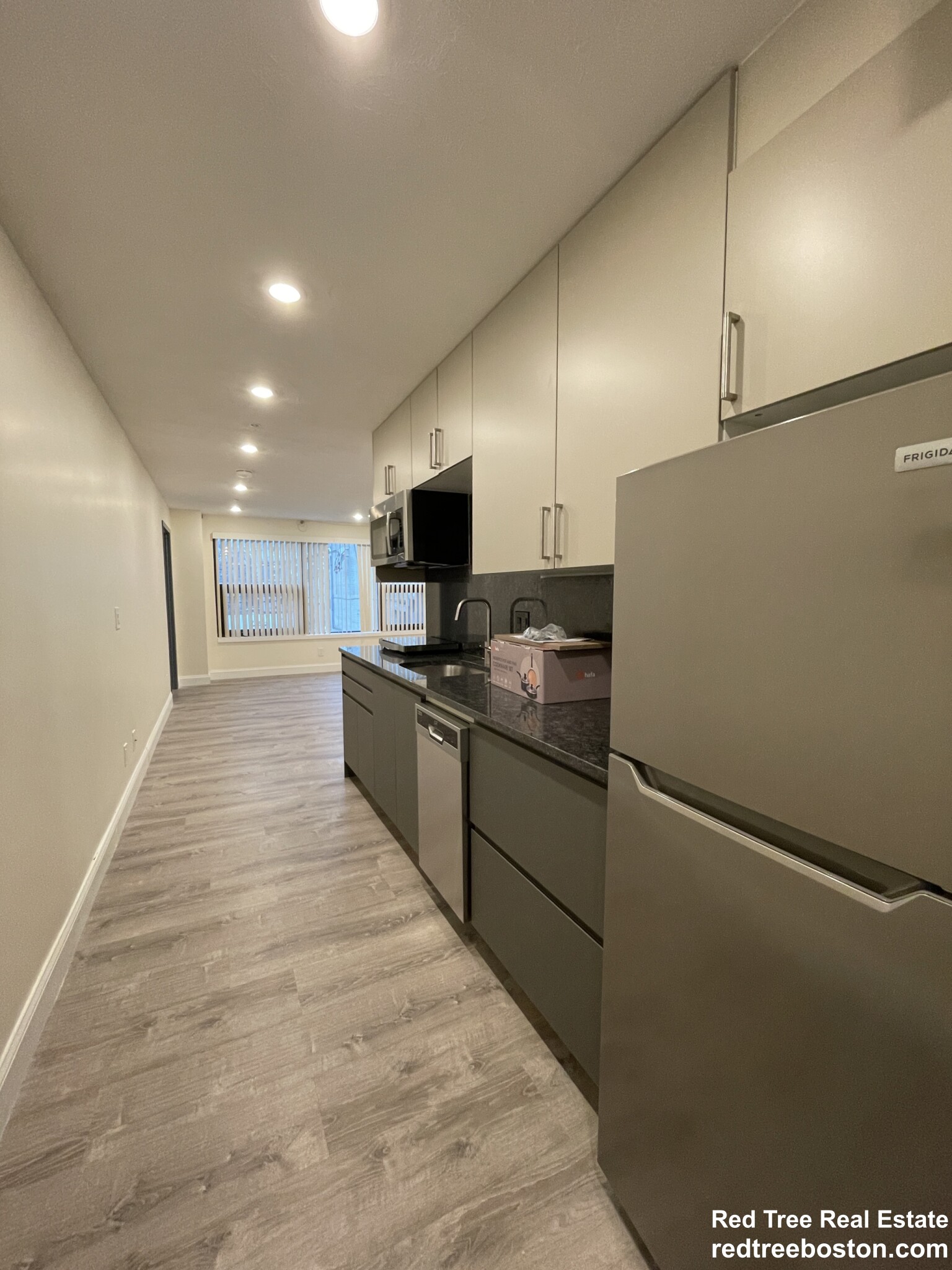 1028 Commonwealth Ave, Boston