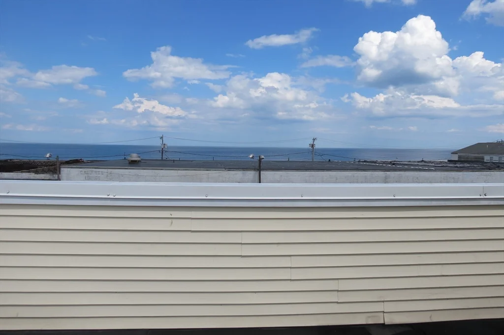 11 Railroad Ave, Salisbury