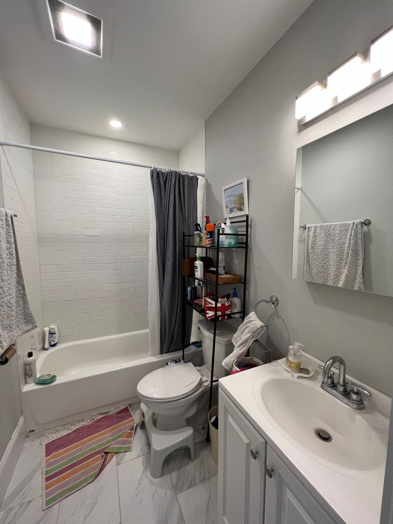 305 Highland Ave, Powder House Square