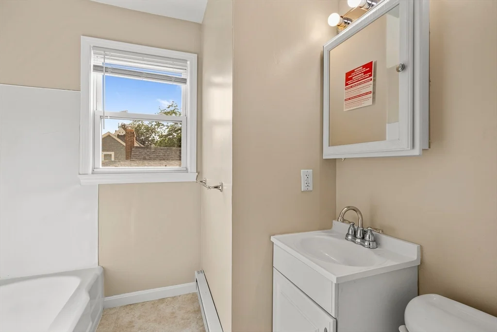 18 St Clair St, East Lynn