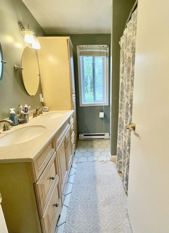 4 Erick Rd, Mansfield