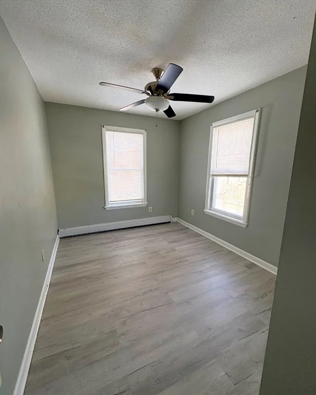 16 Harvard St, Chicopee