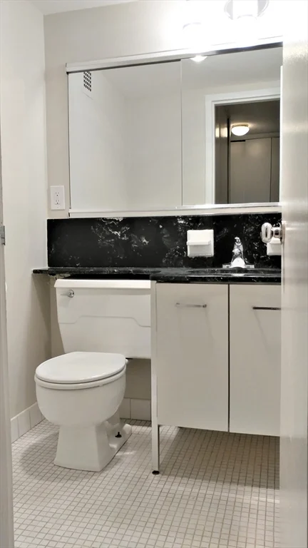 2 Hawthorne Pl, West End