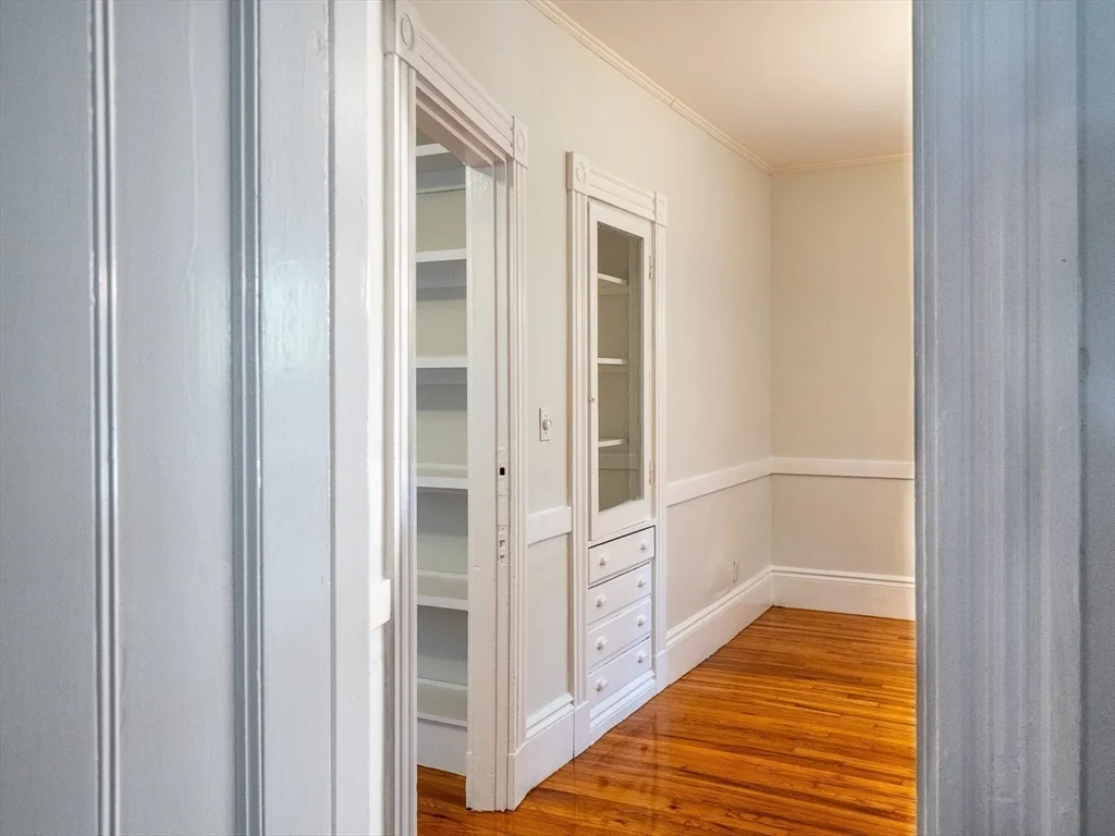 12 Adella Pl, Allston