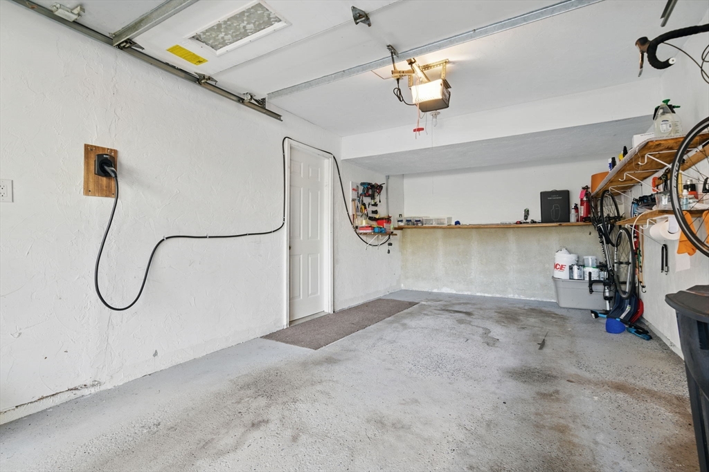 125 Chapin Rd, Hudson