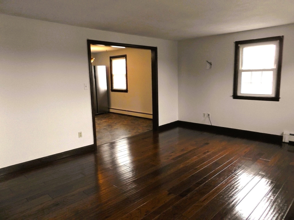 28 Greenwich St, Attleboro