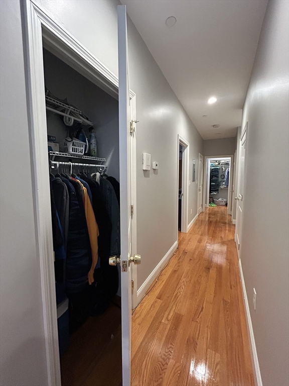 15 Dana Ave, Hyde Park