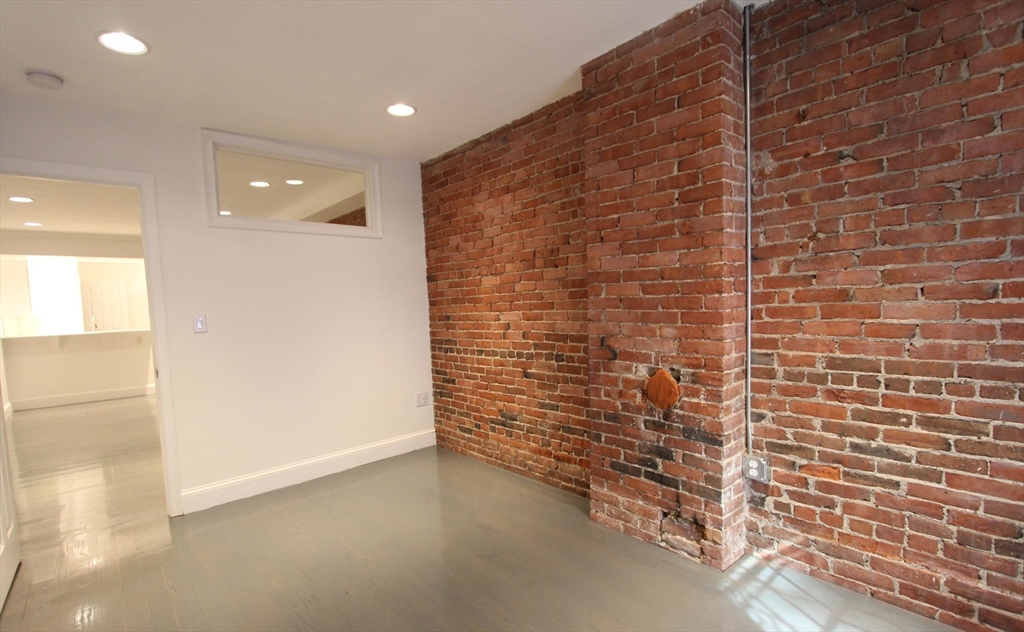 127 Saint Botolph St, Back Bay