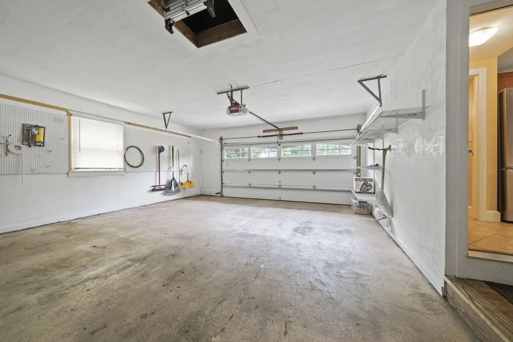 114 Main St, Norwell