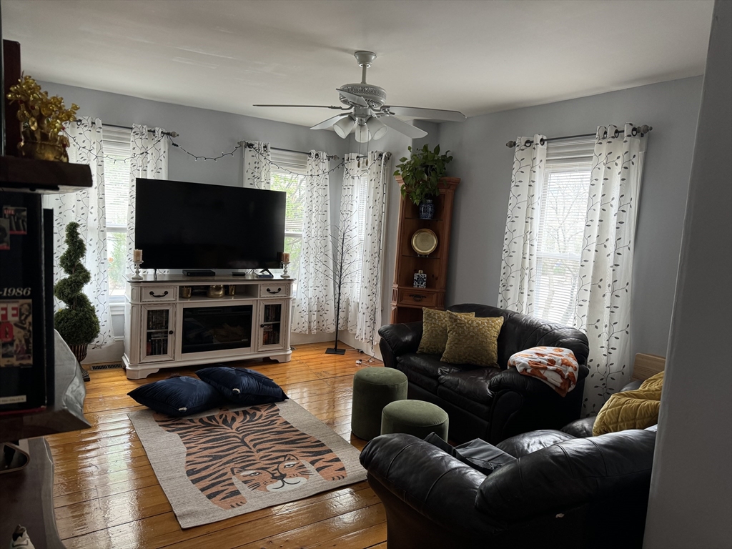 66 Brookside, Jamaica Plain