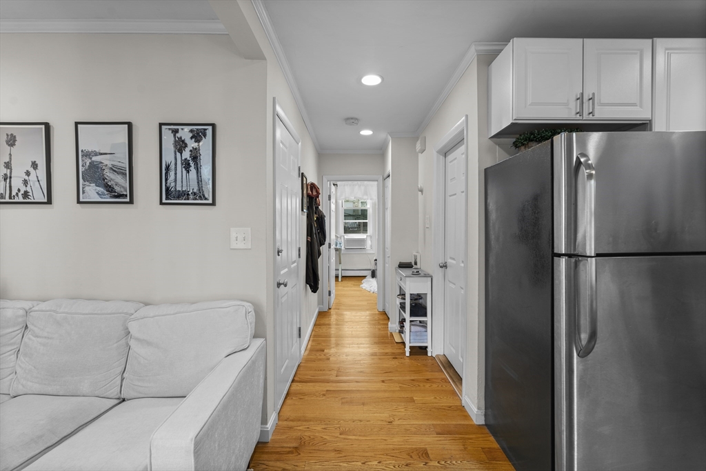 7 Burrill Pl, South Boston