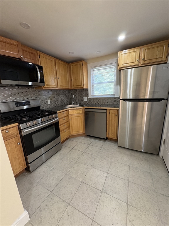 84 Gladeside, Mattapan
