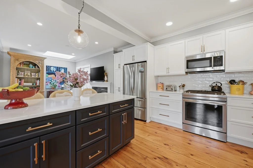 37 Marlboro St, Newburyport
