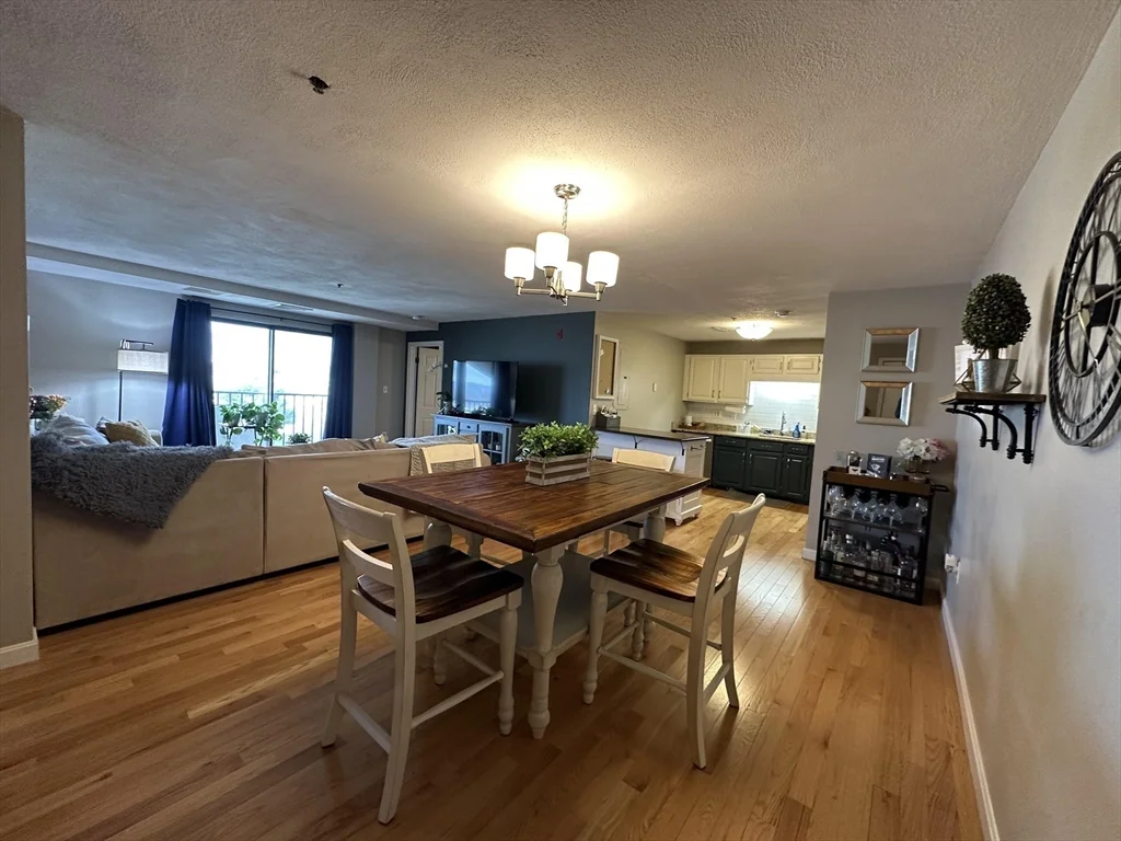 39 Parlin St, Everett