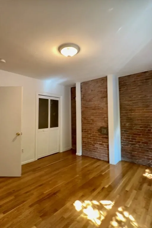 12 Follen St, Back Bay