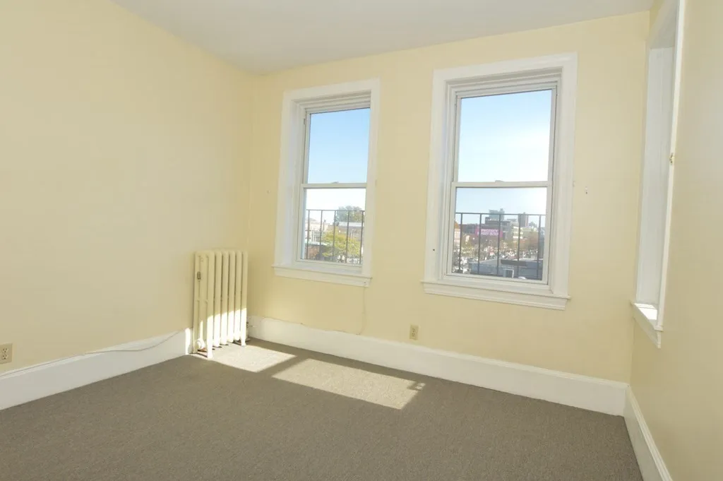 178 Brighton Ave, Allston