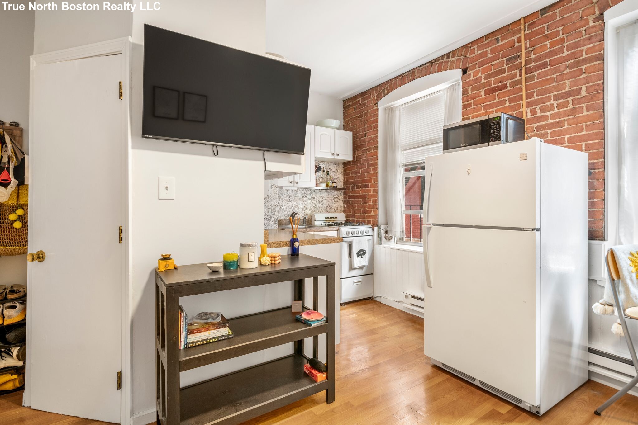 11 Unity St, North End