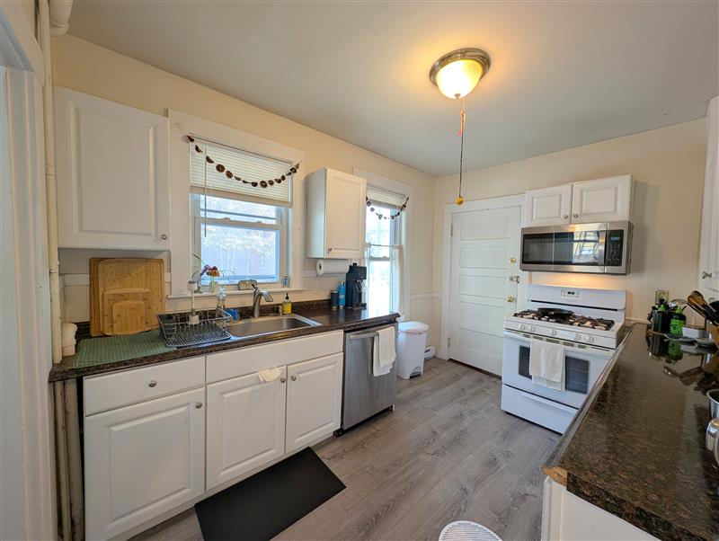 18 Sanborn Ave, Prospect Hill