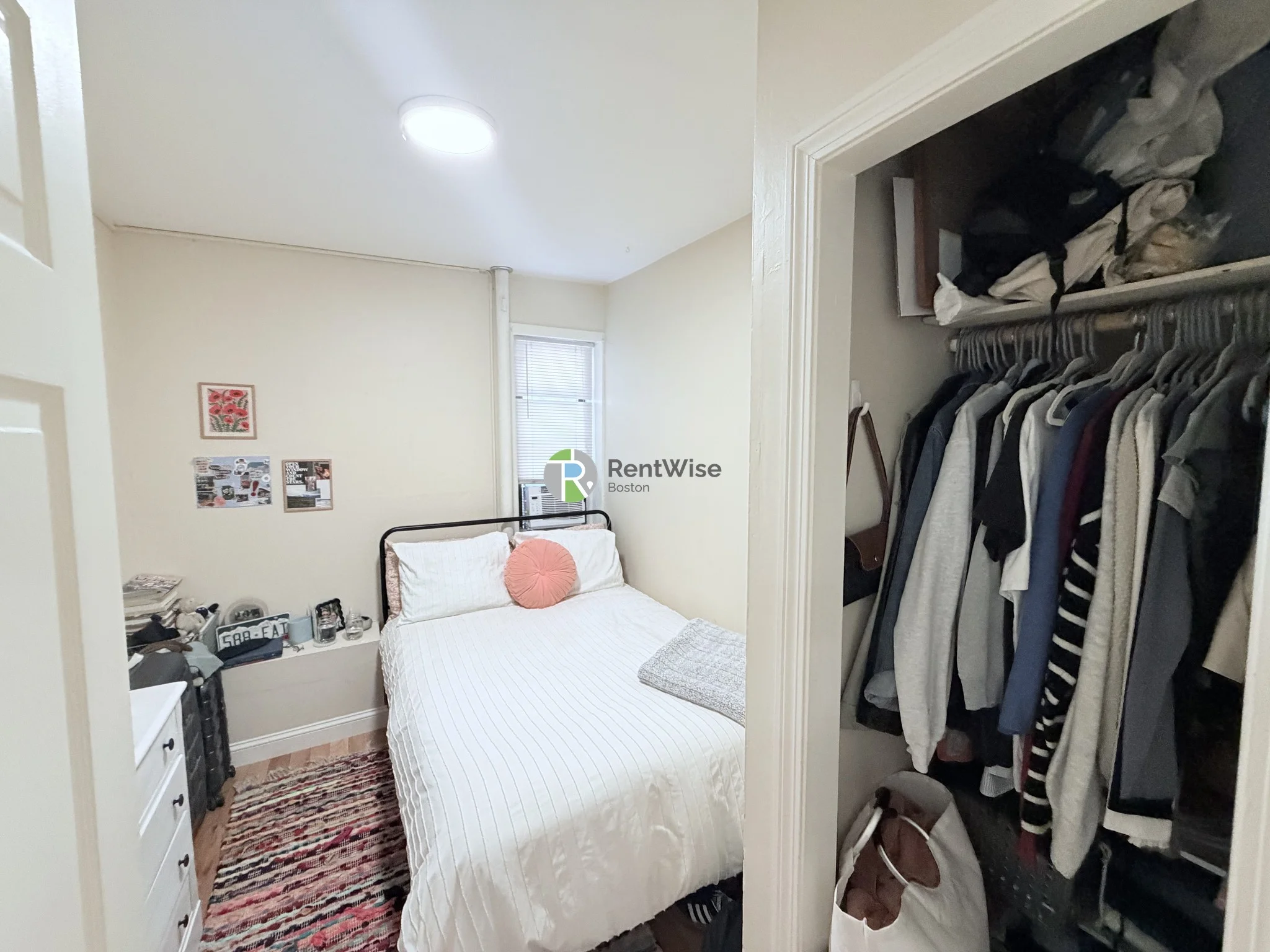 11 Peterborough St, Fenway