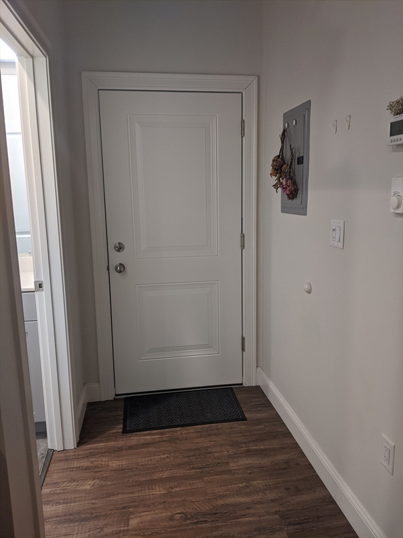 1064 North Shore Rd, Revere