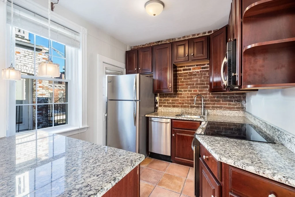 80 Revere, Beacon Hill