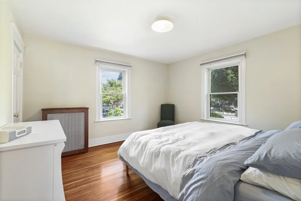 17 Gilbert St, Newton