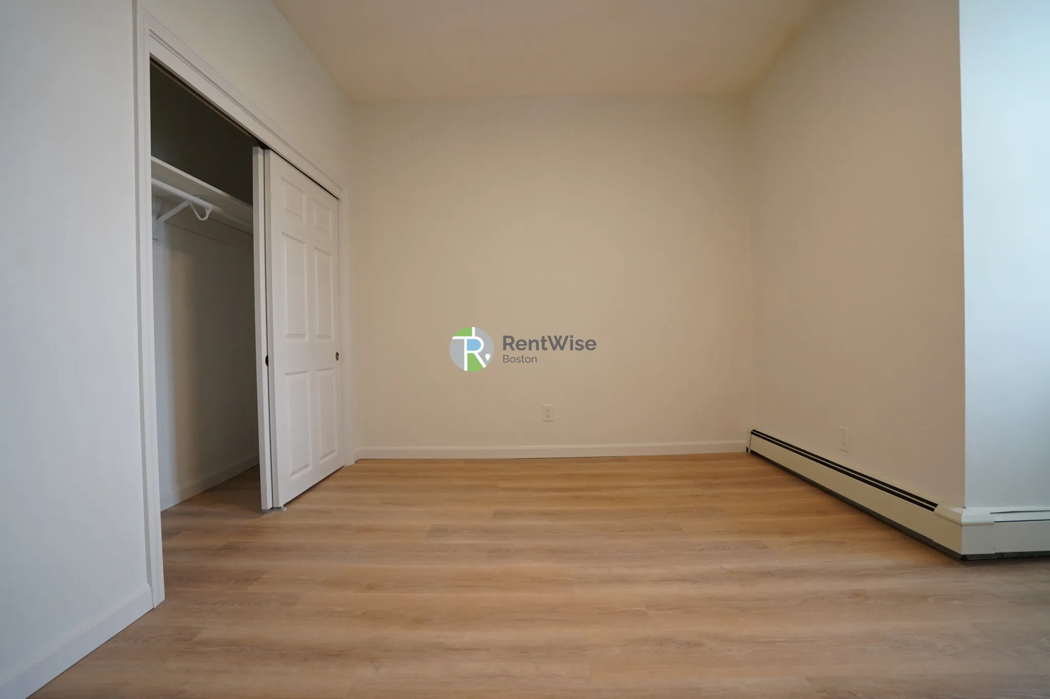 521 Massachusetts Ave, Roxbury