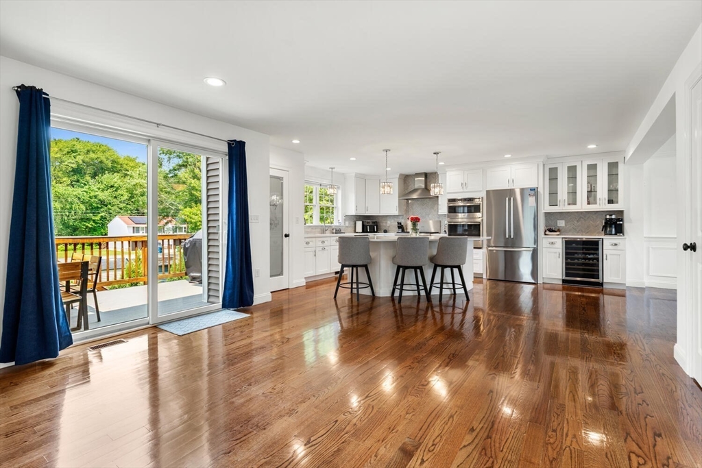 10 Carol Ave, Burlington