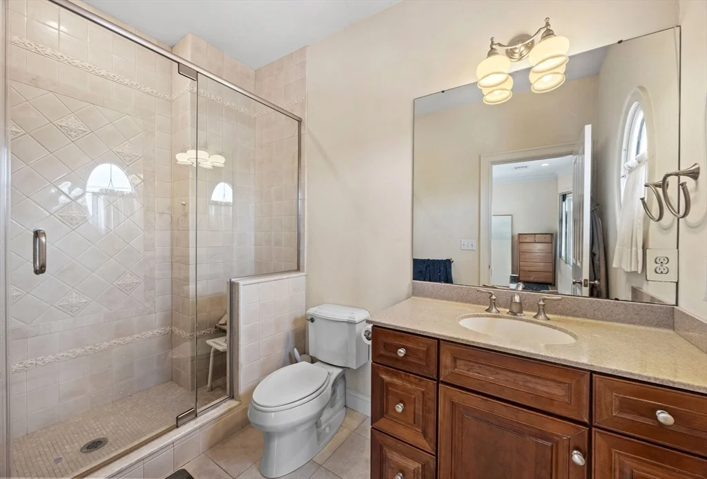 2 Benton Rd, Spring Hill