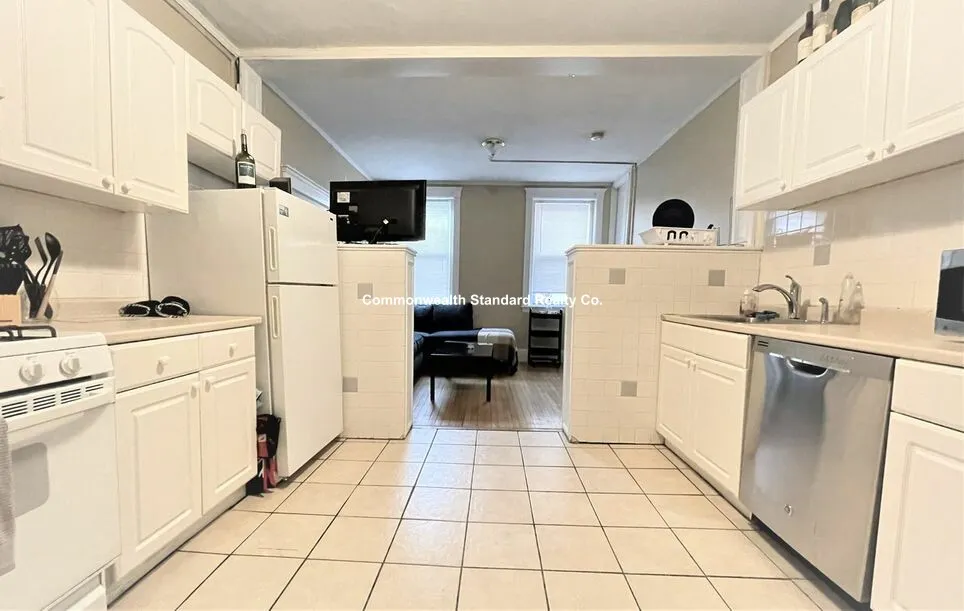 72 Egmont St, North Brookline