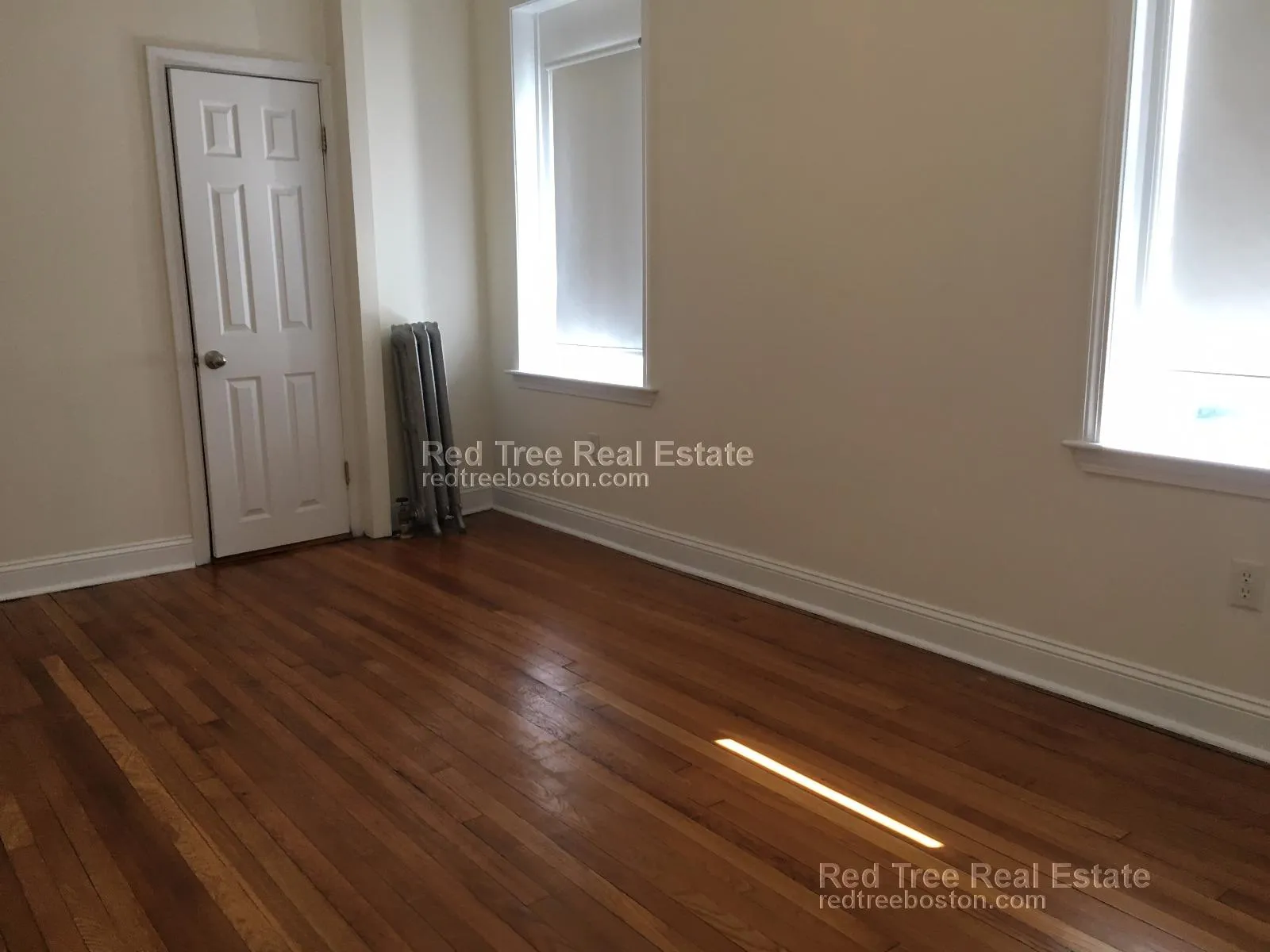 15 Green St, North Brookline