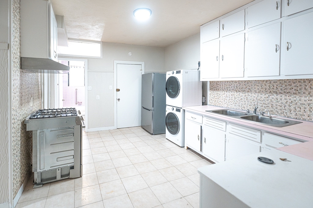 20 Ford St, East Boston