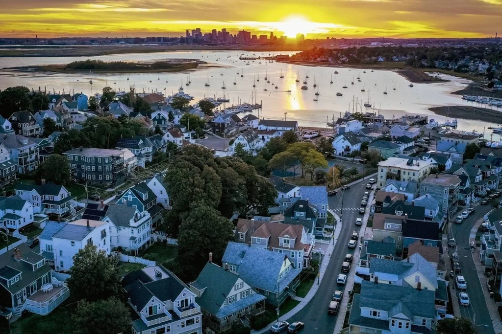 102 Revere, Beacon Hill