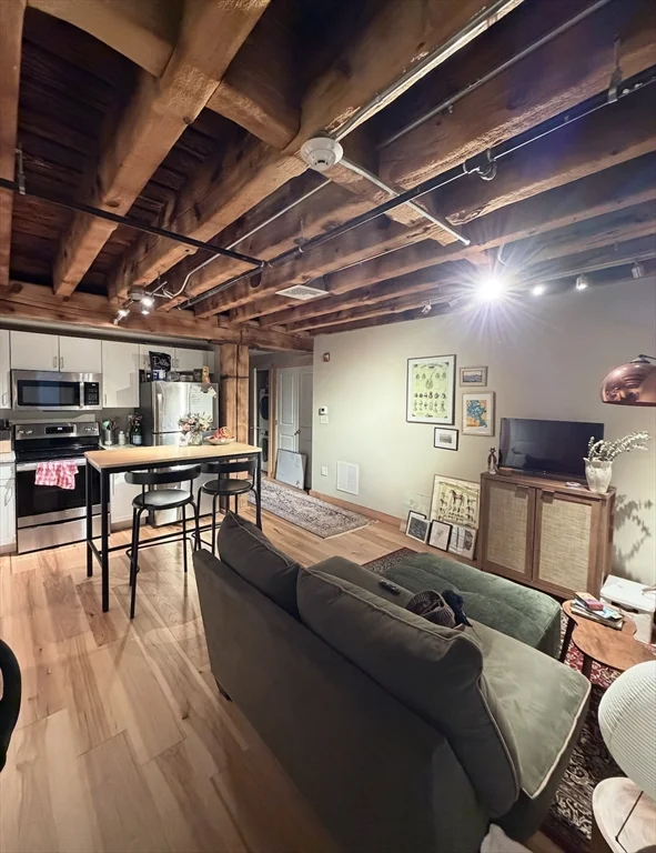 58 13th St, Charlestown