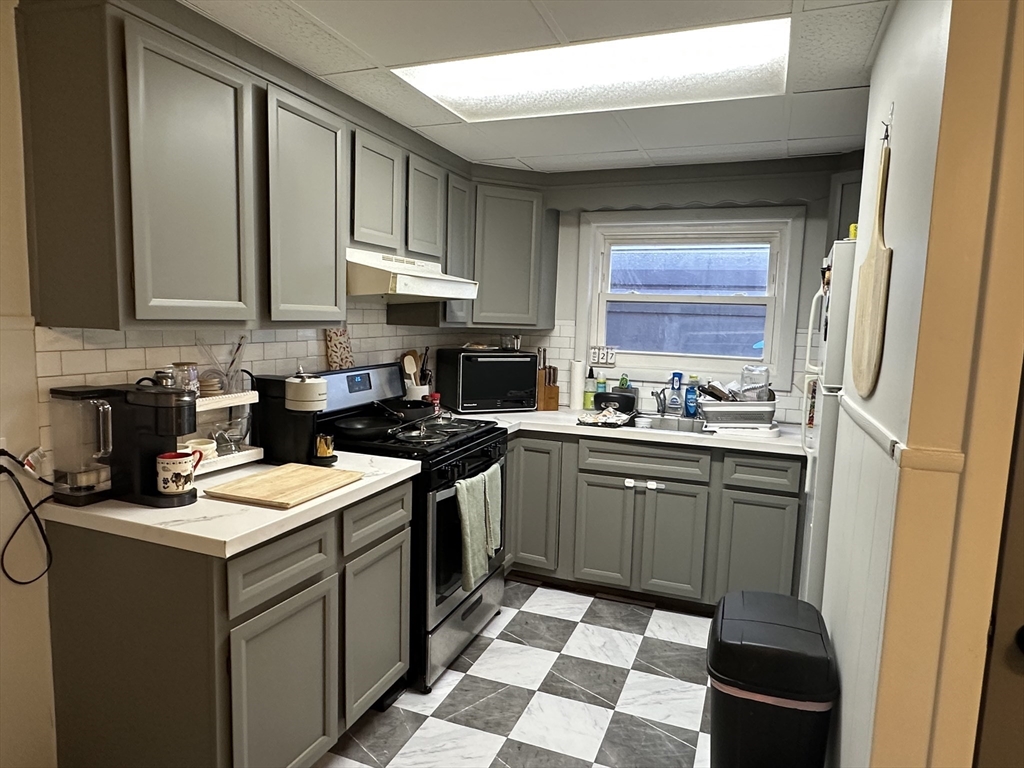 33-35 Dudley St, Brattle Station