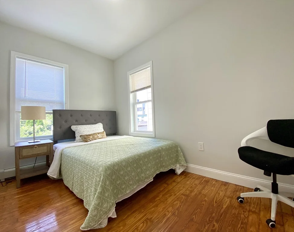 417 Cardinal Medeiros Ave, Wellington-Harrington