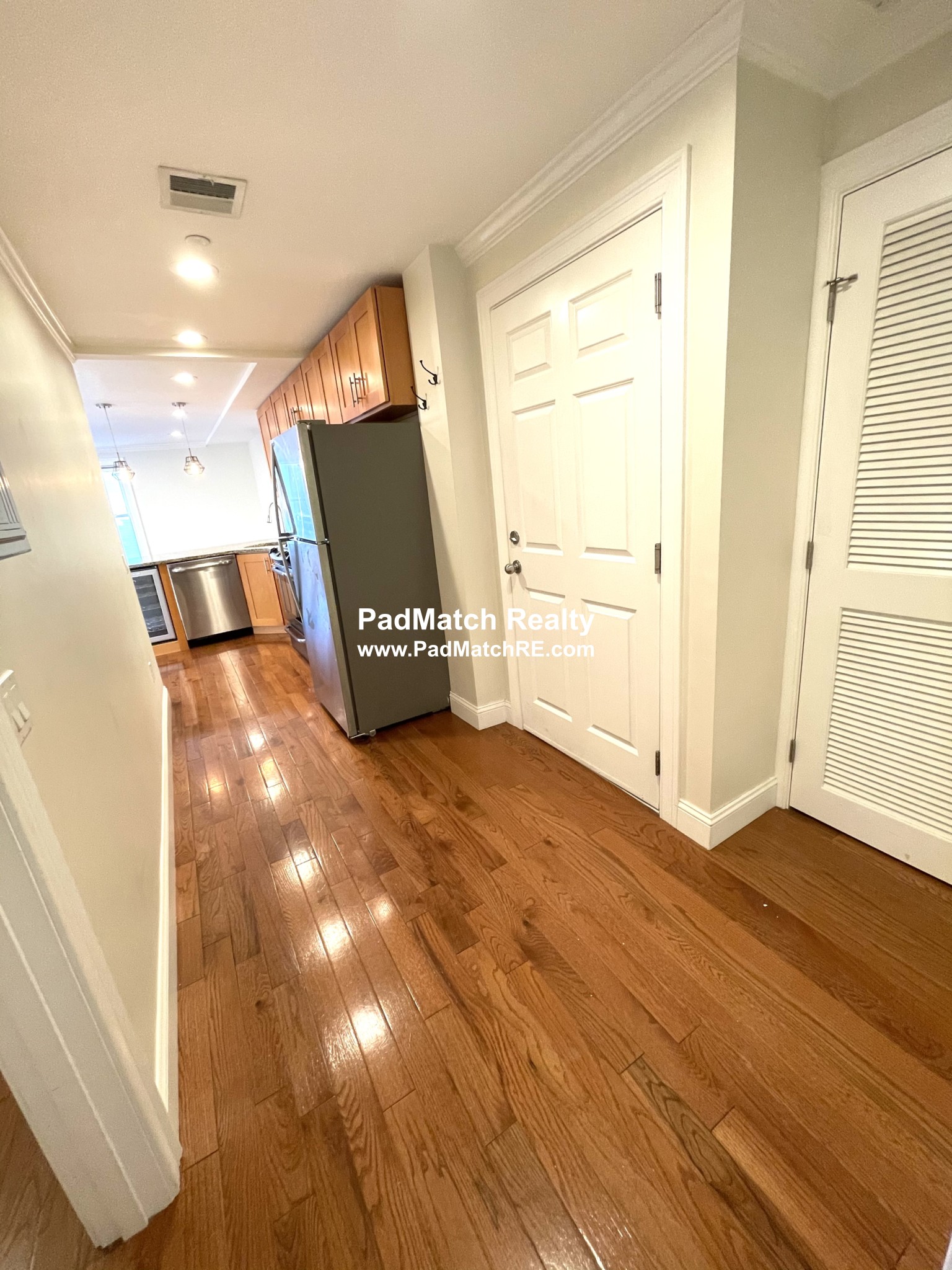 108 Maverick St, East Boston