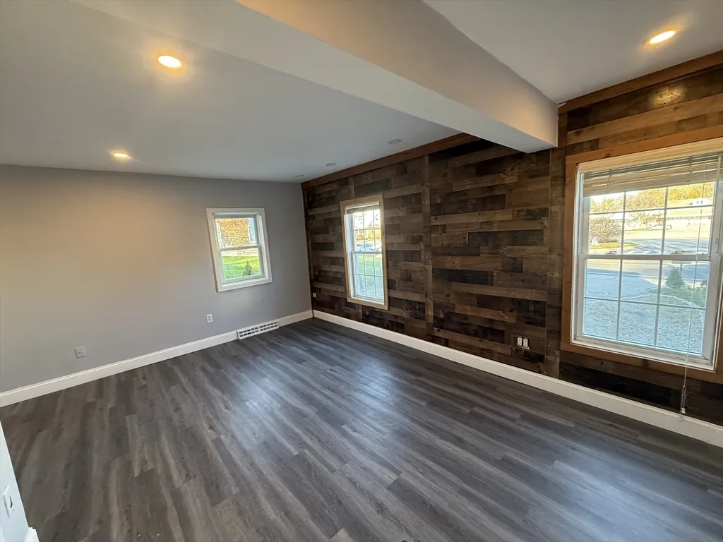 176 Court St, Downtown