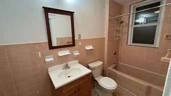 19 University Rd, Aspinwall Hill