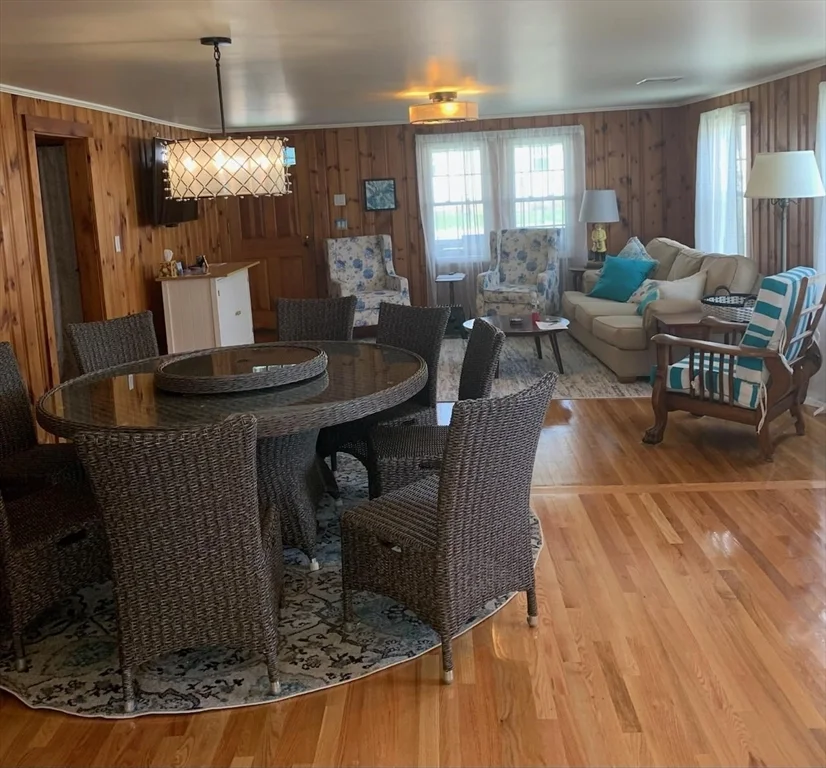 683 Ocean St, Marshfield