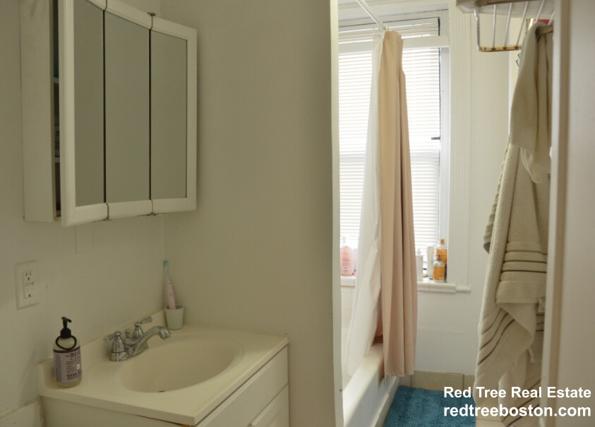 238 Hemenway St, Fenway